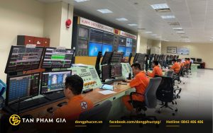 Đồng phục cho văn phòng và ban quản lý nhà máy
