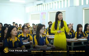 Đồng phục giảng viên Đại học Gia Định