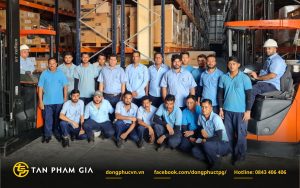 Durable, Breathable, and Flexible Logistics Warehouse Staff Uniforms