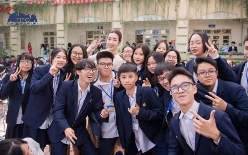 đồng phục việt đức