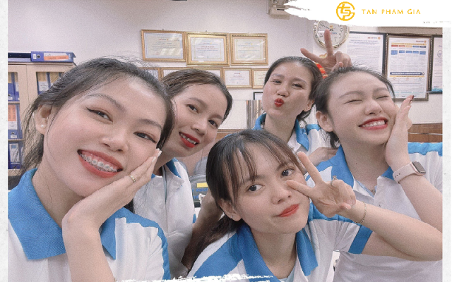 Đồng phục ngân hàng VietBank