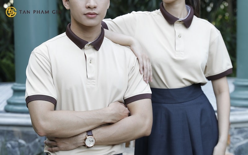 áo thun đồng phục màu nâu nhạt