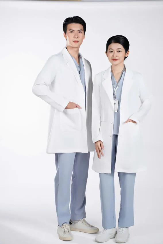 In áo thun đồng phục cho nhân viên y tế