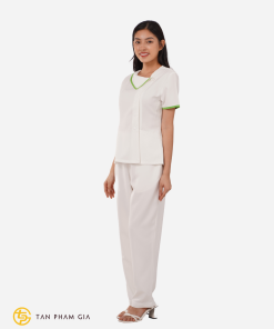 Đồng phục y tế màu trắng