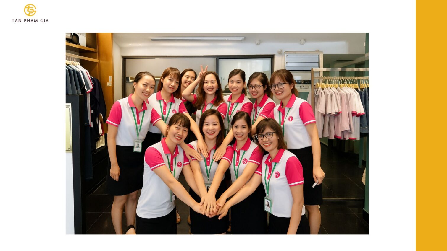 Mẫu áo thun đồng phục cho Nhân viên cửa hàng thời trang