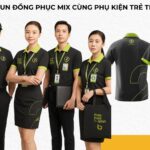 Mẫu áo thun đồng phục mix cùng phụ kiện trẻ trung