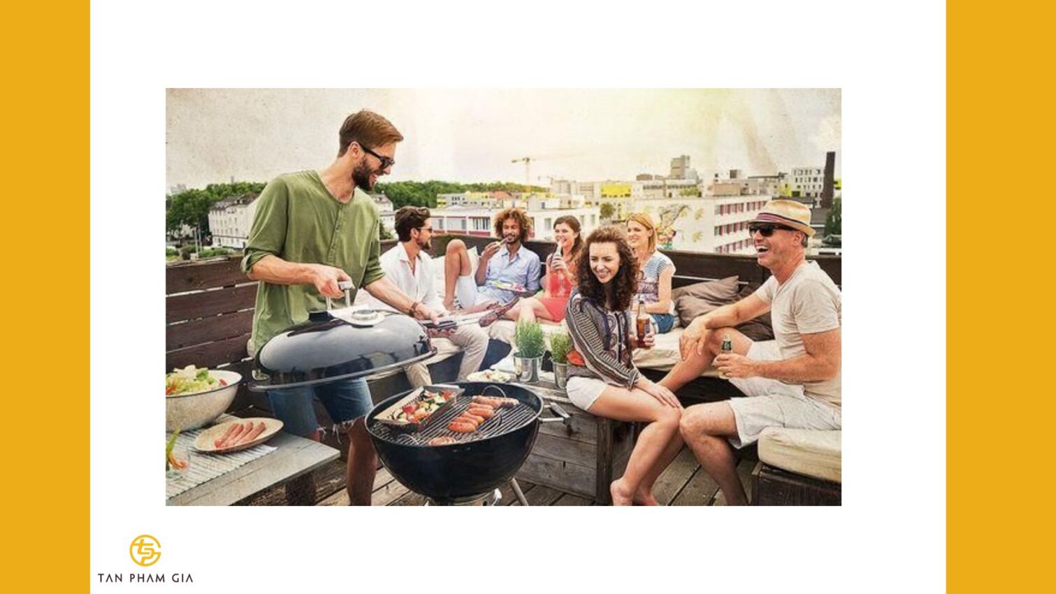 Mẫu áo thun đồng phục dành cho tiệc BBQ ngoài trời