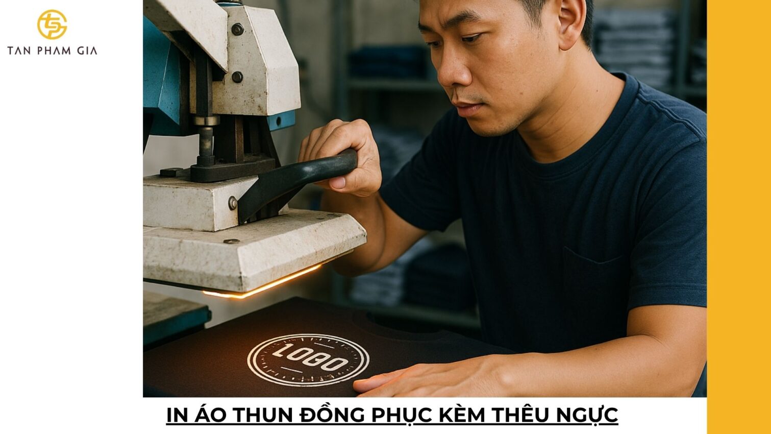In áo thun đồng phục kèm thêu ngực