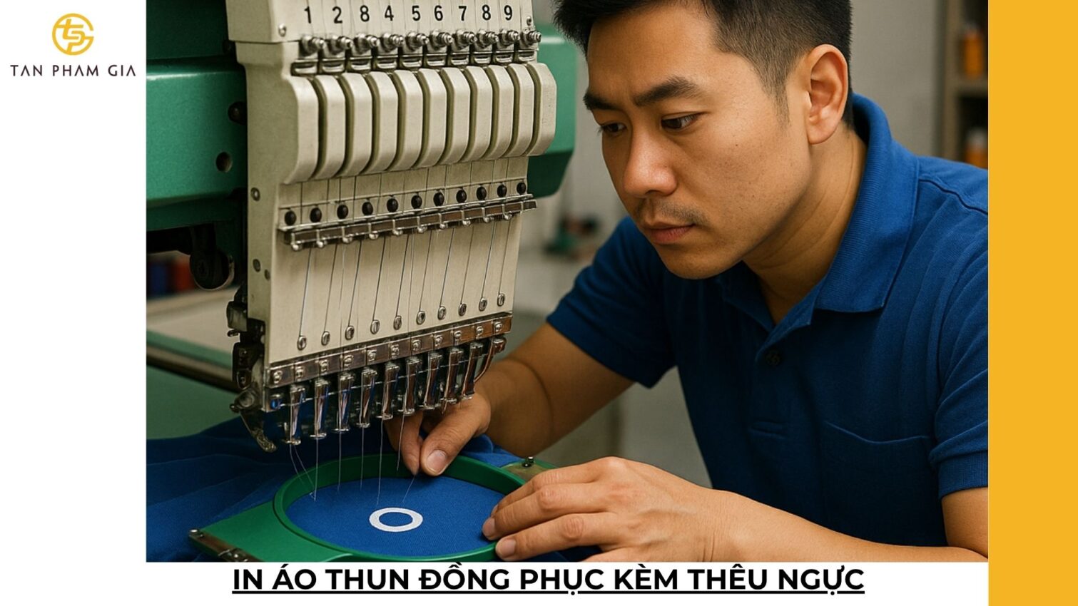 In áo thun đồng phục kèm thêu ngực