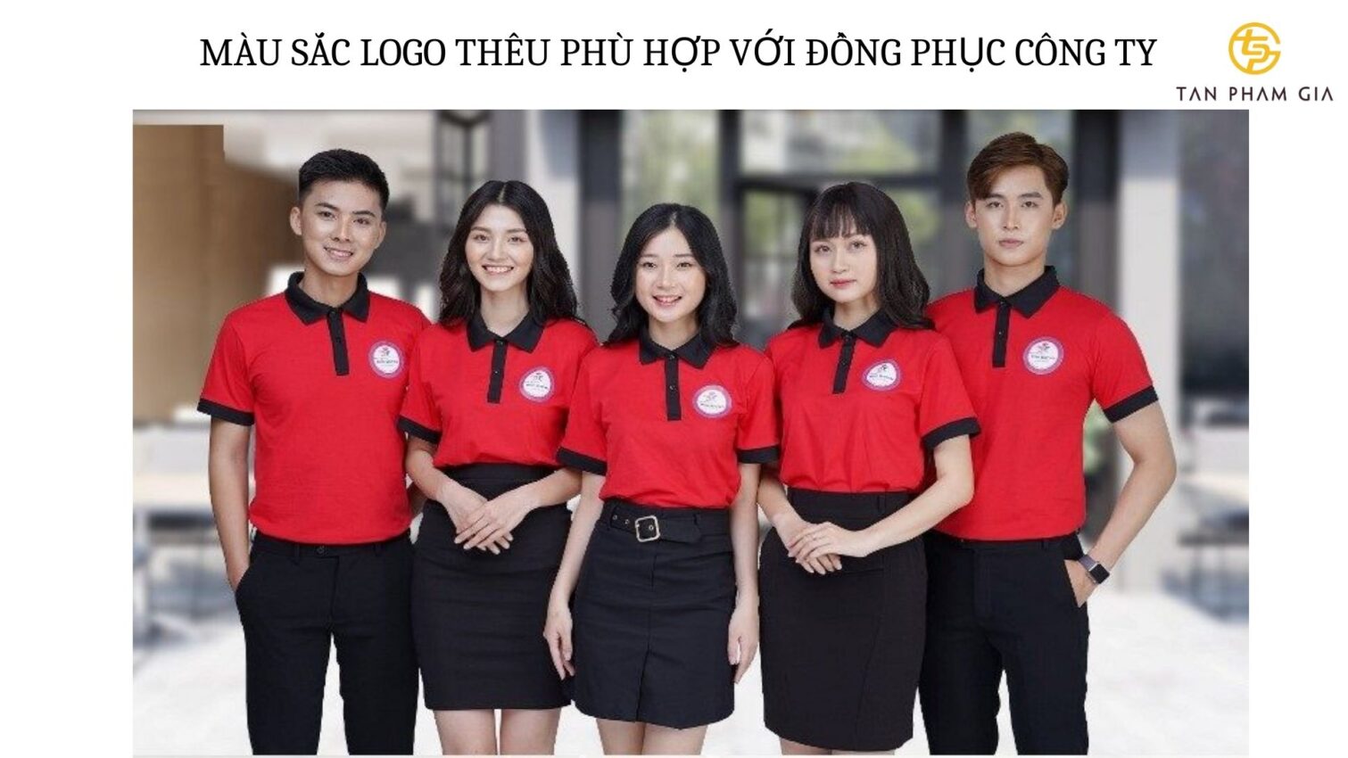 Mẫu áo thun đồng phục thêu logo ngực