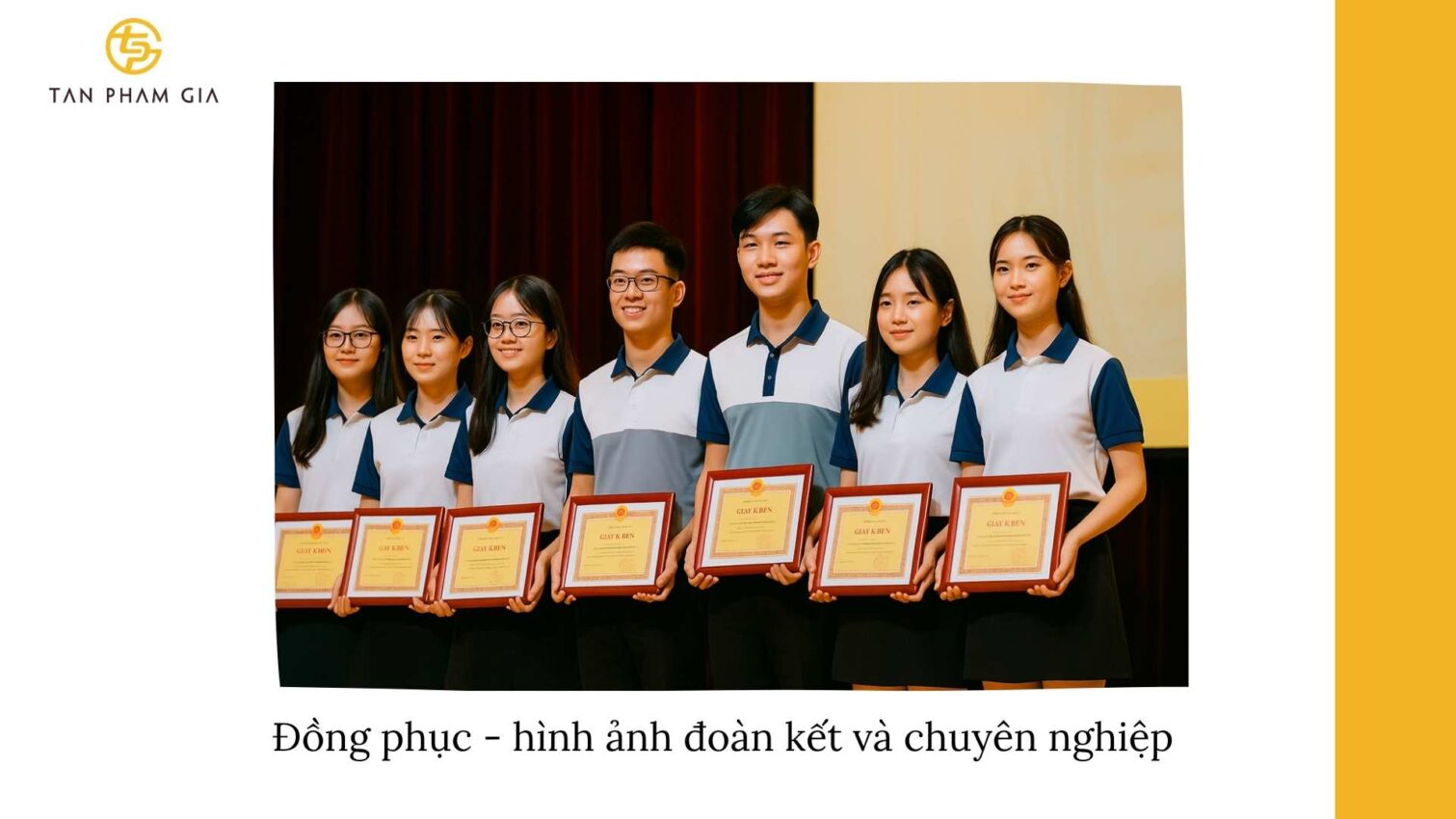 Đồng Phục Cuối Năm Cho Trường Đại Học