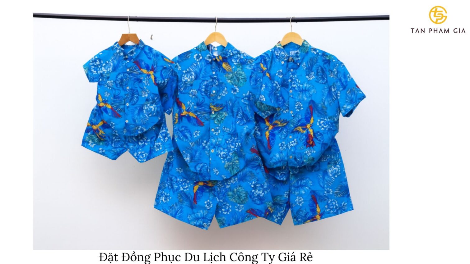 Đặt Đồng Phục Du Lịch Công Ty Giá Rẻ