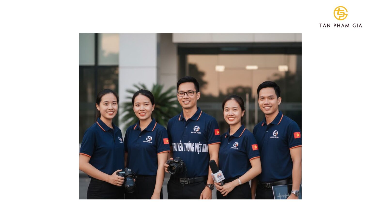 Mẫu Áo Polo Đồng Phục Truyền Thông