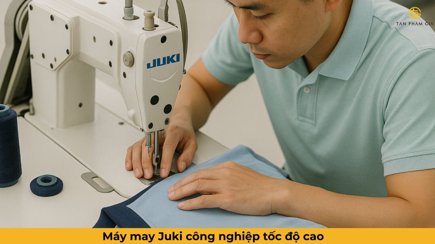 Công Ty May Gia Công Với Máy Hiện Đại\