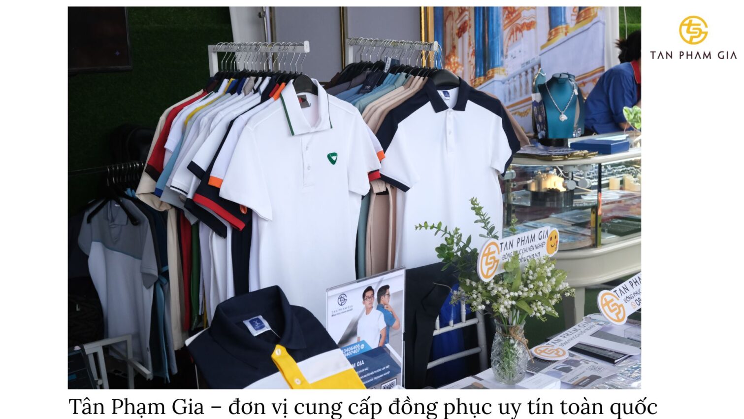 Đồng Phục Doanh Nghiệp Được Sử Dụng Rộng Rãi