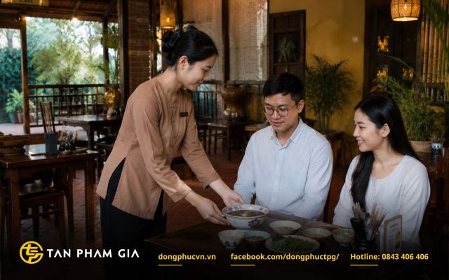 Đồng phục nhà hàng Việt Nam đậm nét văn hóa truyền thống